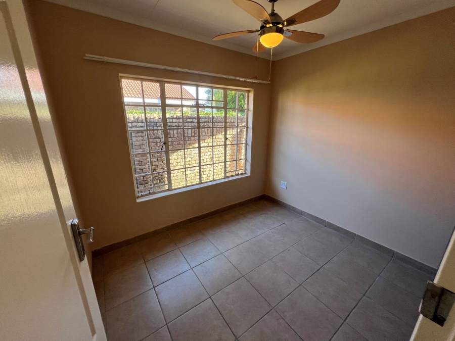 3 Bedroom Property for Sale in La Hoff North West
